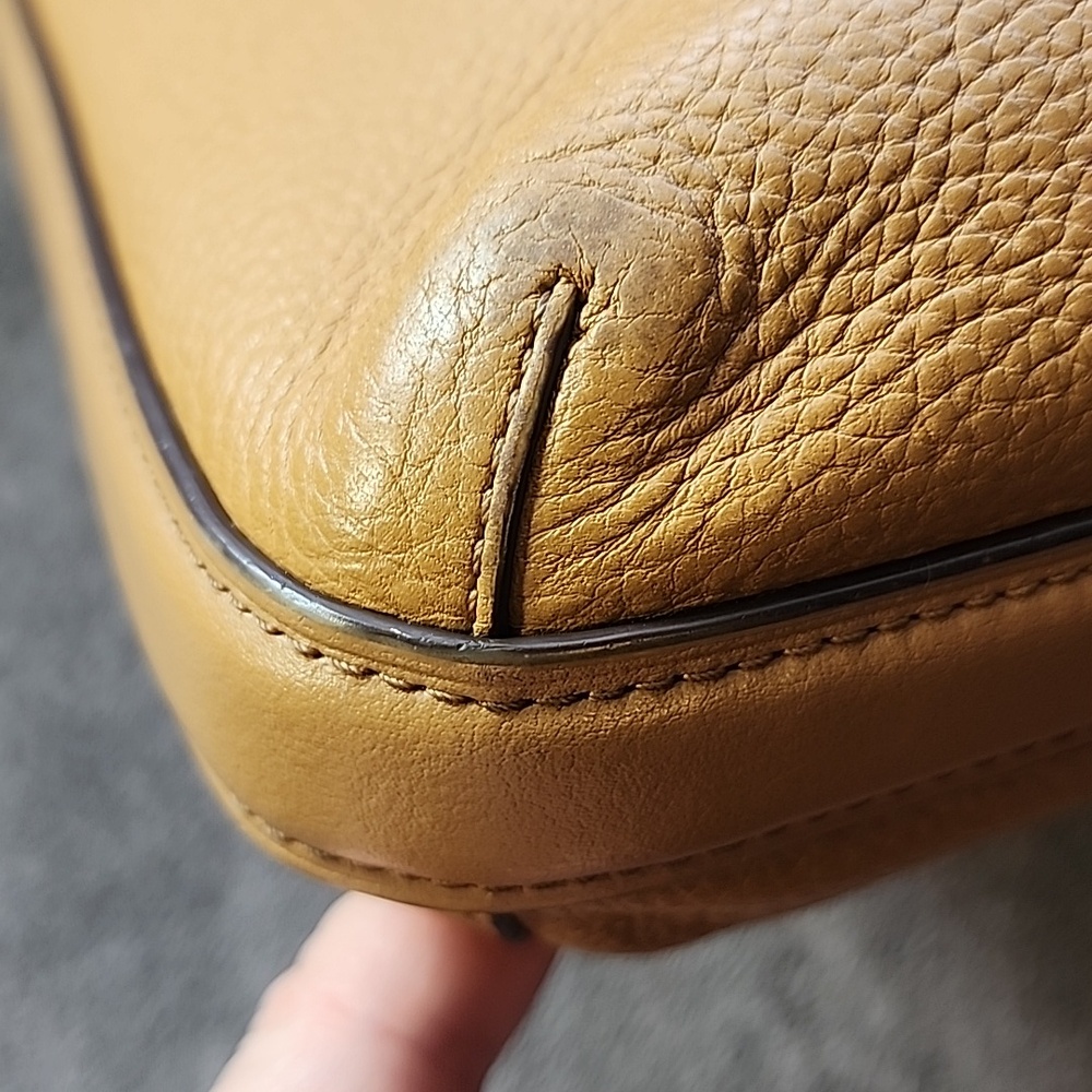 Coach Mae Crossbody Tan Pebbled Leather # F34823 GUC - Picture 11 of 12